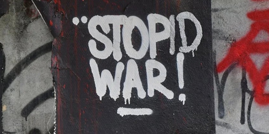 پژواک‌های نبرد: رمزگشایی از گذشته، حال و آینده جنگ